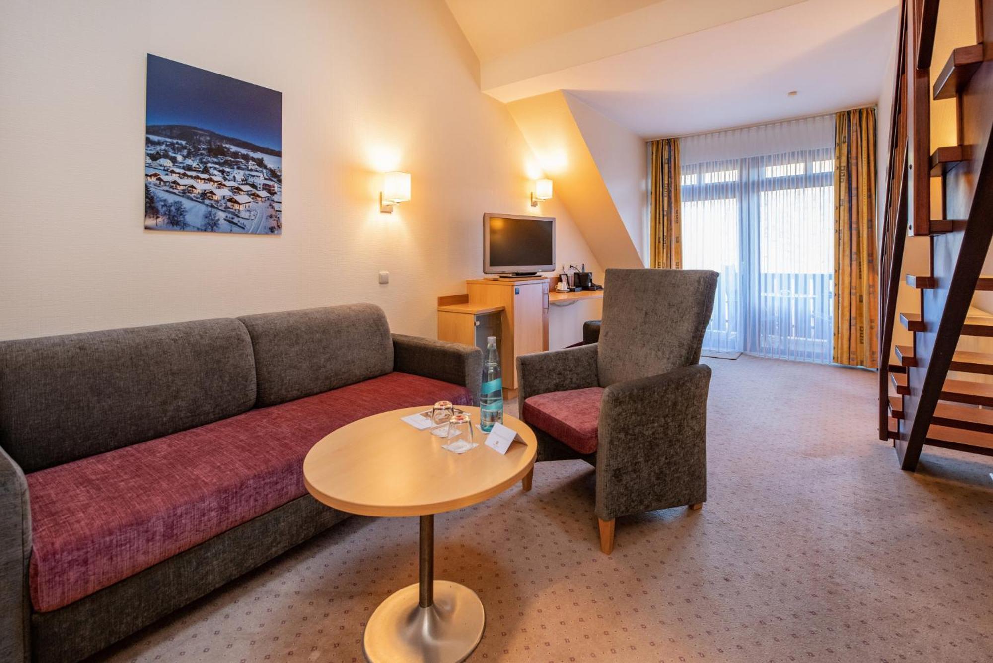Goebel'S Seehotel Diemelsee Exterior foto
